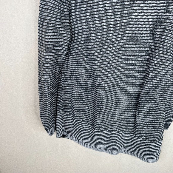 Chico's Tunic Sweater Colorblock Asymmetrical Grey Bateau Neck Rib Womens Size 1 - Picture 5 of 12